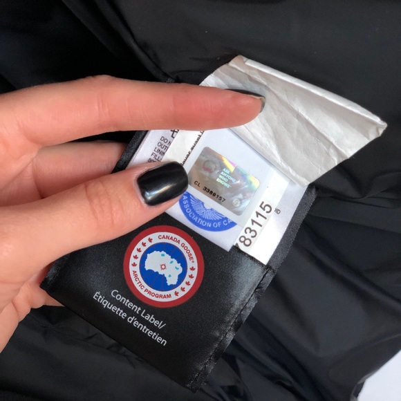 Canada Goose Rossclair Fur Trim Down Parka - Picture 7 of 8